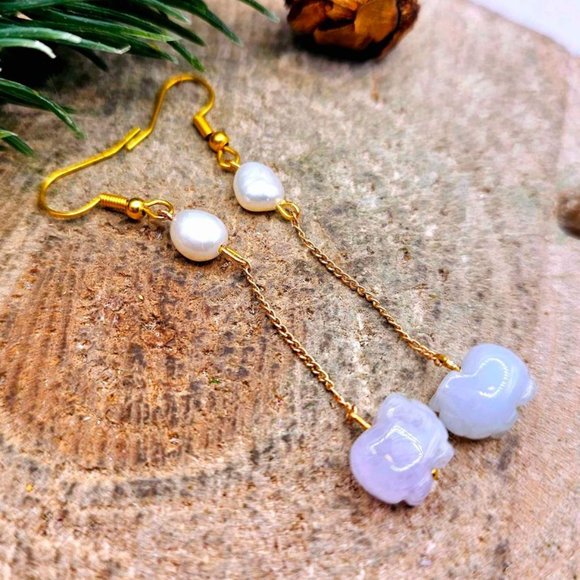 Nature Jade Blessing Pig Dangle Earring - Picture 6 of 10